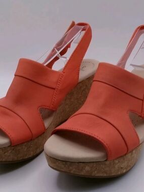 Clarks Sandals Women's 8.5 M Coral Annadel Slingback Cork Wedge - Comfortable